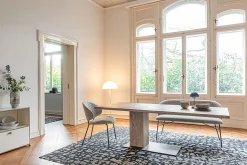 Bank Alvaro 4-Sitzer Bouclé grau