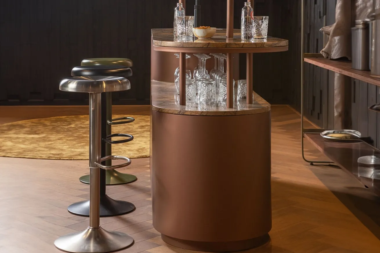 Barhocker Isa schwarz verstellbar