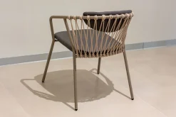 Designstuhl Baga mit zweiteiger Polsterung braun