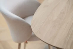 Esstisch Bloom Eiche 135x160 cm