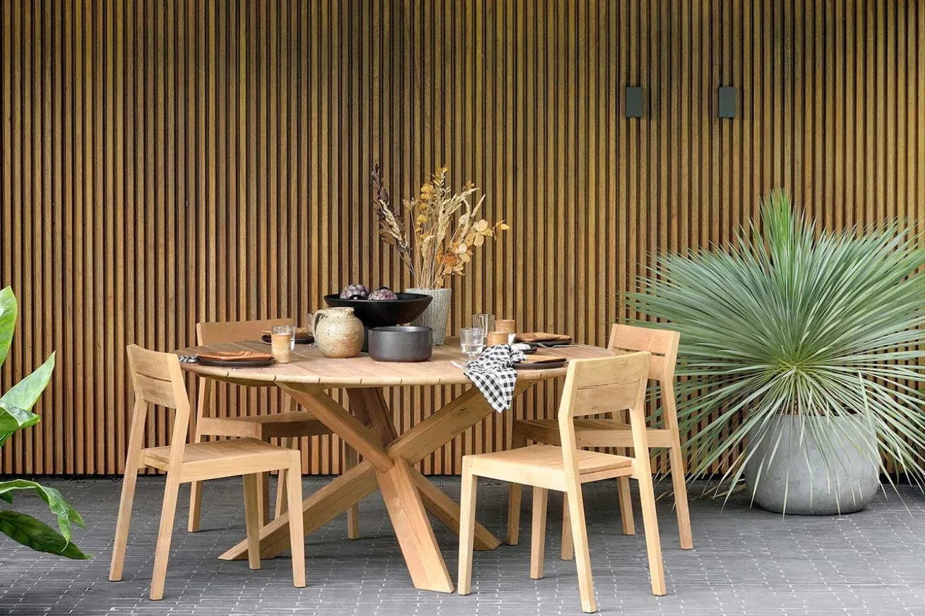 Outdoor Tisch Circle Teakholz rund klein