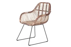 Rattanstuhl mit Armlehne und Metallkufe