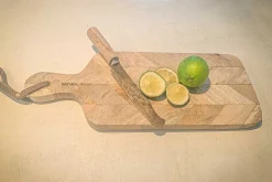 Schneidebrett Holz l 38 cm