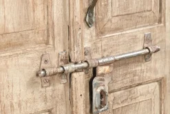 Schrank Vintage whitewashed