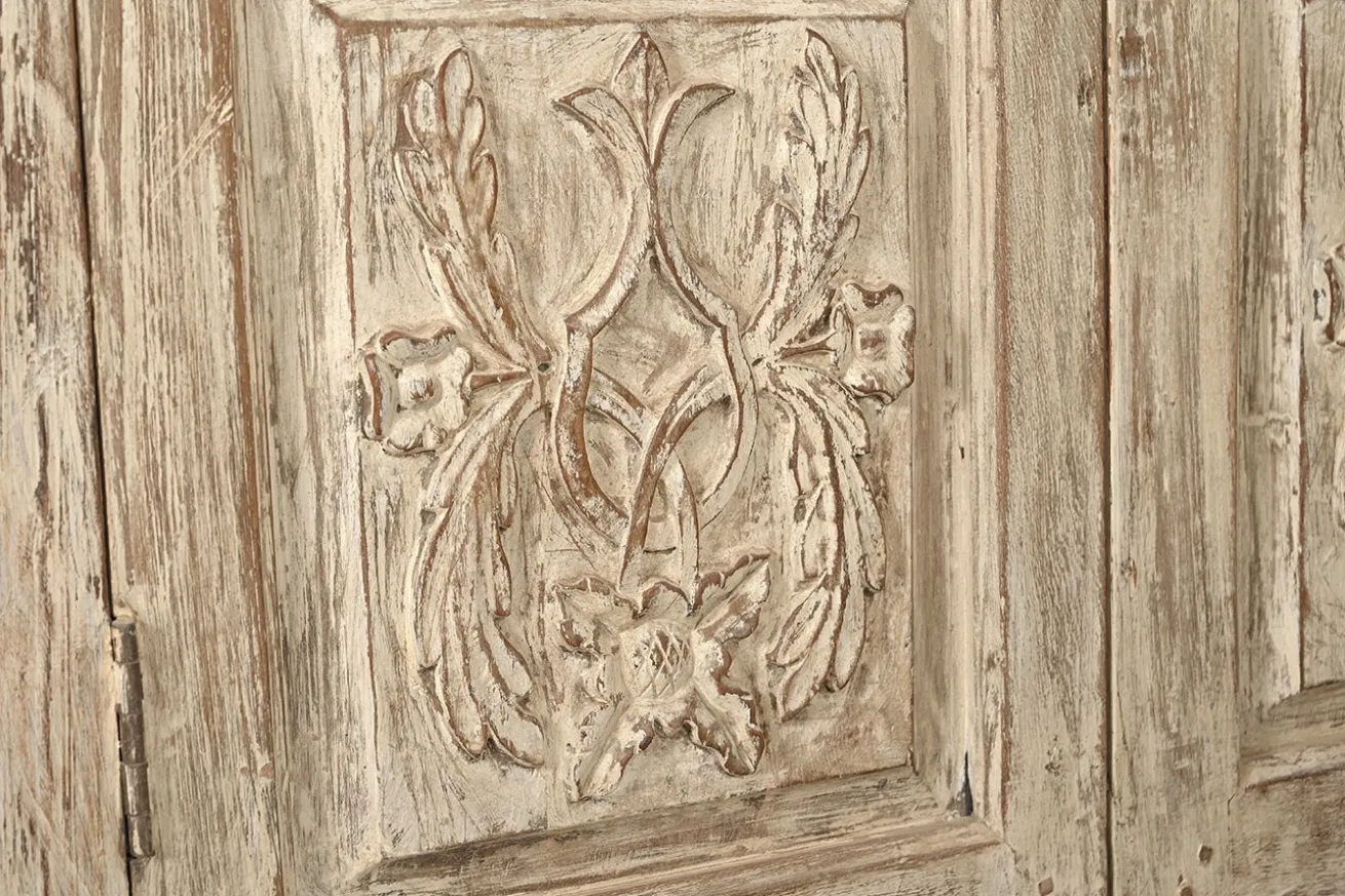 Schrank Vintage whitewashed