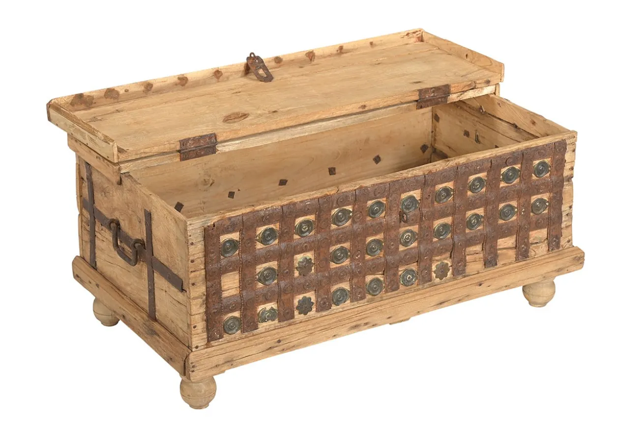 Truhe Vintage natur