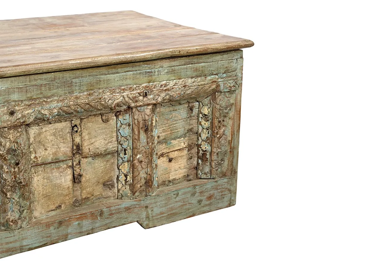 Truhe Vintage white washed