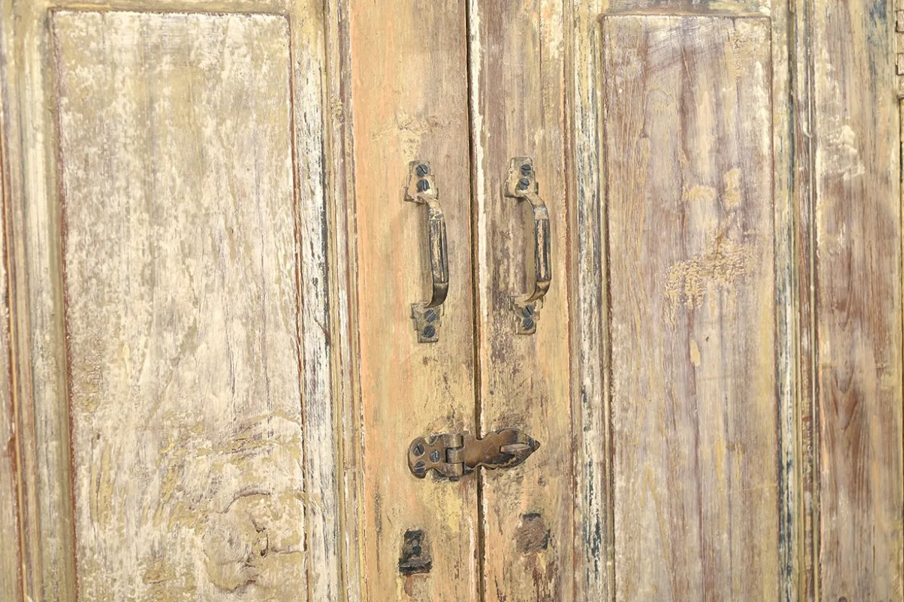 Vitrinenschrank Vintage gelb