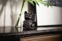 Winkekatze Lucky Cat Cosmic shiny schwarz