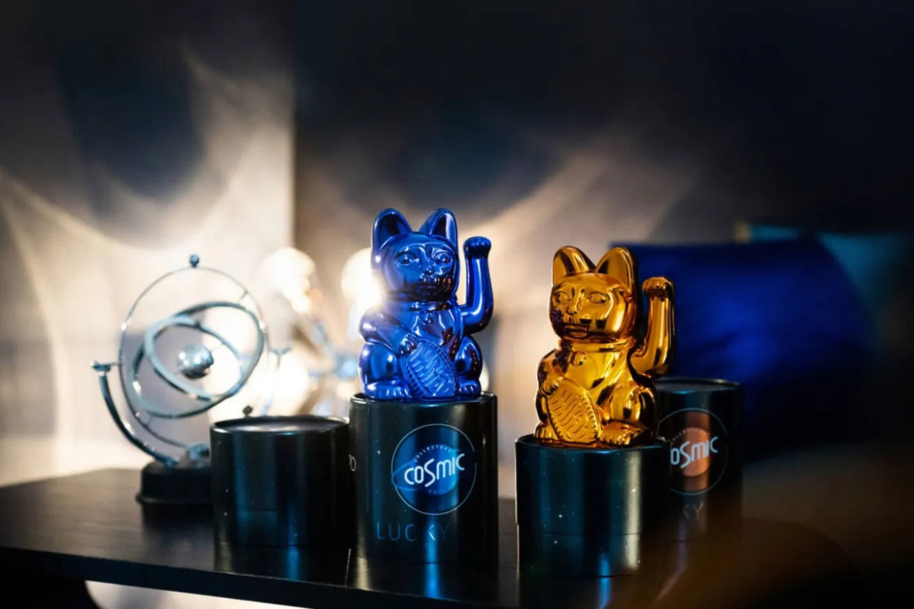 Winkekatze Lucky Cat shiny kupfer